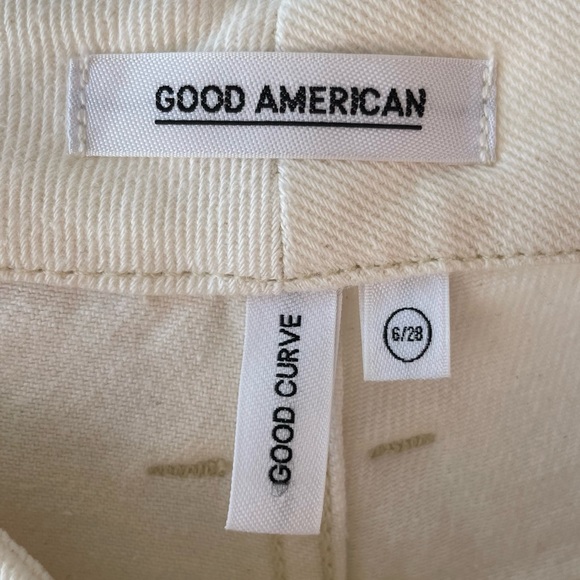 Good American textured white jeans.  Never worn. - Picture 3 of 3